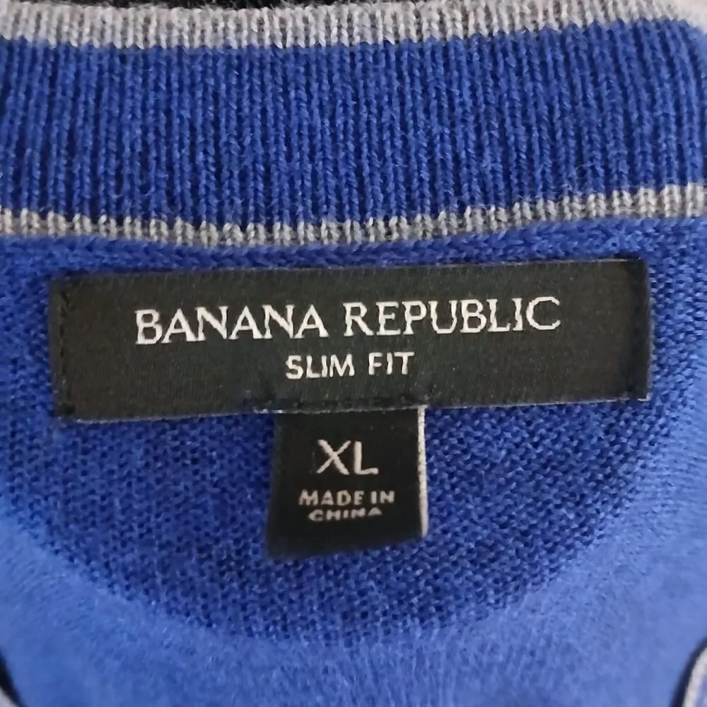 Banana Republic blue V-neck merino wool blend slim fit sweater XL classic basic